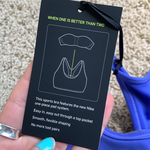 Sports bra - Picture 2 of 5